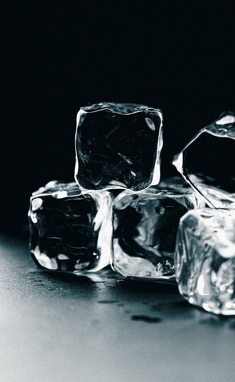 ice, ice cubes, water-8236115.jpg